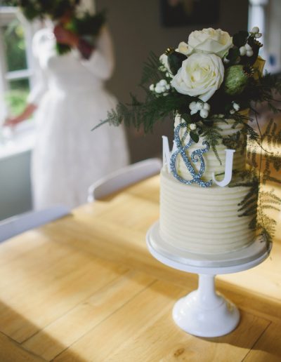 Luxury Wedding Cake - The Green - Textured buttercream